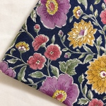 【綿麻シーチング55×50】asian flower・ネイビー