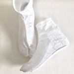 人気再販◆ストレッチ足袋63 【春夏　ドットレース　オフ白　23〜24 cm】