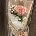 アンティークローズとかすみ草のディップフラワーブーケ