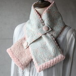 ネックウォーマー（smile　flower・ピンクベージュ）ハンドメイド・ミナペルホネンの生地使用