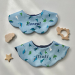 【夏SALE】お名前刺繍 恐竜 スタイ 名入れ 男の子 お名前入り 出産祝い もくもく  ギフト プレゼント 女の子 360 ラッピング ベビー 赤ちゃん つけ襟 よだれかけ ビブ 冬