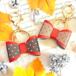 赤 反射板 リフレクター キーホルダー 大人かわいい バッグチャーム リボン  夕暮れ 大人女子  通勤 就職祝い  母の日 ギフト