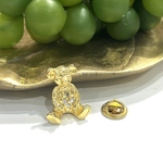 愛くるしい、テディベア ゴールドピンブローチ／H2.5×W2cm／立体フォルムが愛らしいヴィンテージアクセサリー／ニット・コート・帽子におすすめ　アクセサリーアンティークオータムセールアニマル動物　