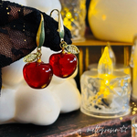正統派🌹白雪姫の毒リンゴピアス🍎☠️（ネジバネイヤリング変更可）