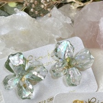 ꕤ︎︎ GREEN ꕤ︎︎ お花イヤリング 🕊‪🌱‬ ꕤ︎︎ asamika様専用•*¨*•.¸♬︎ページ