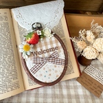 𖤣𖥧𖥣   文字入り＊刺繍枠　Welcome  𖡡𖥧𖤣   壁掛け刺繍枠　