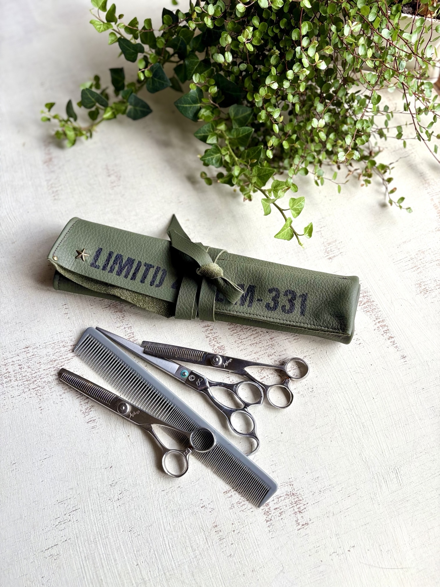 ヌメ革ナチュラル、ハラコカウのシザーケース ヌメ革ナチュラル、ハラコカウのシザーケース - coocs works