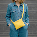 ミニの黄色いシンプルサコッシュ●刺繍オプションあり●