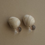 pierce / earring #24 ジェスモナイト ピアス / イヤリング ( 一点物 ベージュ 淡色 シンプル 個性的 ゴールド ニュアンスカラー マーブル )