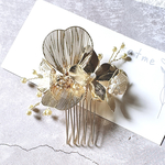 シンプル　ビーズ　ワイヤー　コーム　ゴールド　メタルフラワー　パール　花弁　お呼ばれ　結婚式　参列　成人式　振袖　卒業式　お花　着物　和装 洋装　ヘアアクセサリー　髪飾り　ウェディング　ヘアセット