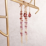ガーネットのロングピアス 14kgf