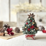 クリスマス❄︎ふわもこ❄︎松ぼっくりミニツリー