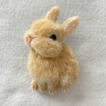 うさぎ羊毛ブローチ
