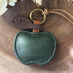 No72🍎コロンと可愛いりんごのレザーチャーム 