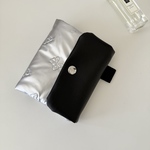 new▷ユースフルマルチポーチ(パスポートサイズ)/メタルキルティング(シルバー)