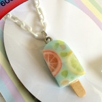 ひんやりアイスバーのネックレス（blue）