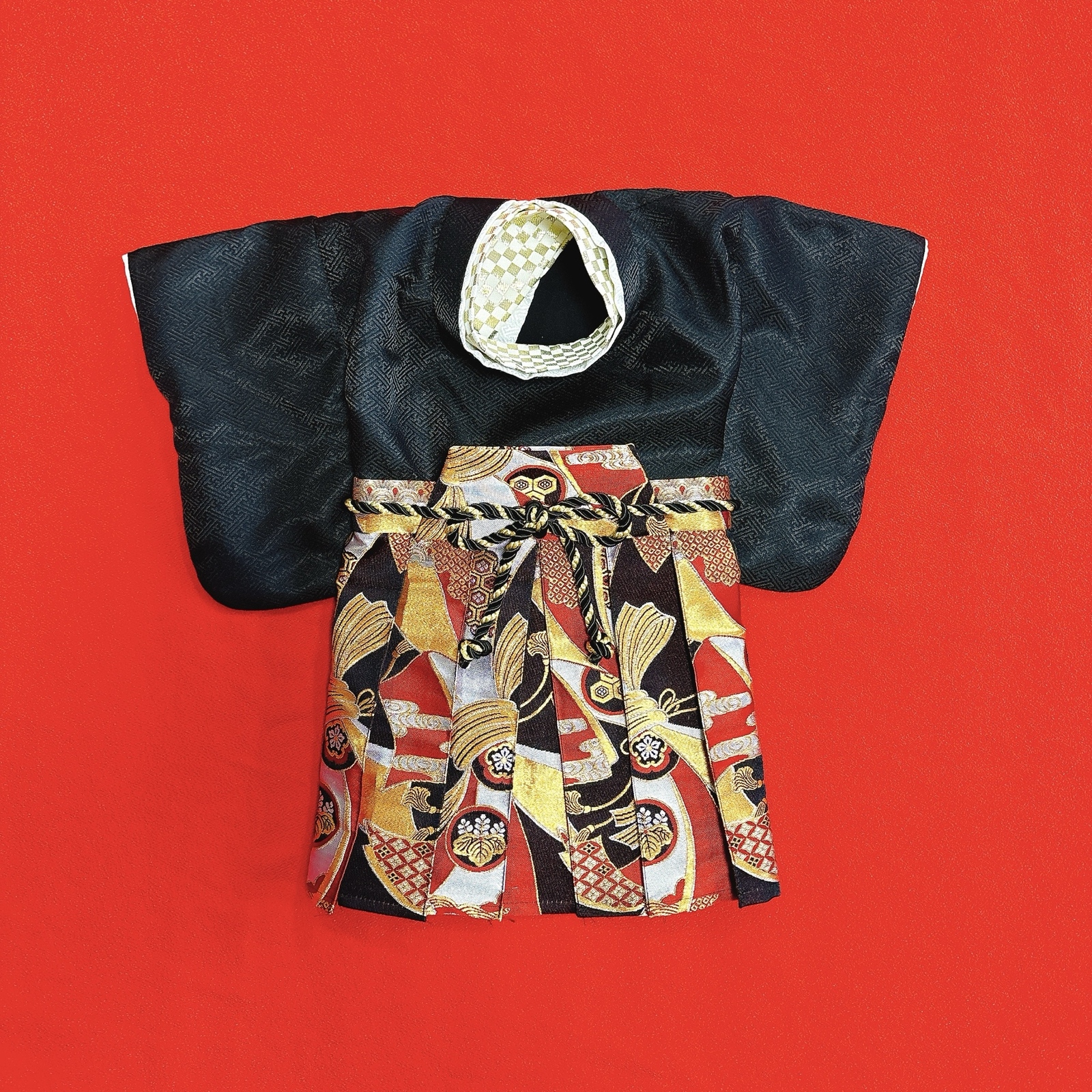 犬の袴✨本格着物&袴 京都西陣織金襴 雷文菱に玉持龍 わんこ着物 犬服