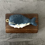 【すりすり石】海の癒し・マッコウクジラのバックチャーム　キーホルダー　ウォーリーストーン　リラックス効果　不安解消　パニック障害　パニック発作　不安障害　抑うつ