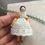 ペグドール風ミニチュアドール・ウッドビーズのお人形♡アンティーク風なお人形