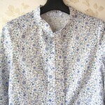 Ｌサイズ　リバティ　ザラ・ザンローズの長袖ボウカラーブラウス　ラベンダー系