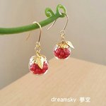 ガラスドーム小さな赤いパールの林檎ピアス&イヤリング