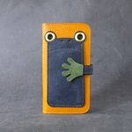 『ケロPhone』月とカエル　カエルのスマホケース　手帳型ケース　iPhone16e対応