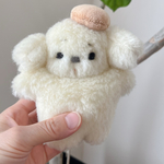 ペキニーズのぬいぐるみ　あんぱん乗せました