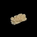 鯨歯 牡丹 ブローチ 3920