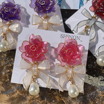 【特大セール￥6850→￥3350】薔薇とリボン🌹🎀 ピンク×白🩷🤍揺れる ピアス イヤリング