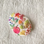 コットンリネンと刺繍の秋のヘアゴム orブローチ　2