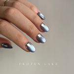 “frozen lake” ブルーマグネットのシルバーミラーグラデーションネイルチップ