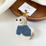 シーズー刺繍キーホルダー（青色セーター）｜刺繍アクセサリー｜犬モチーフ｜犬グッズ
