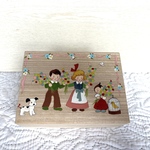 少し大きめのお裁縫箱「花束どうぞ」印籠型)