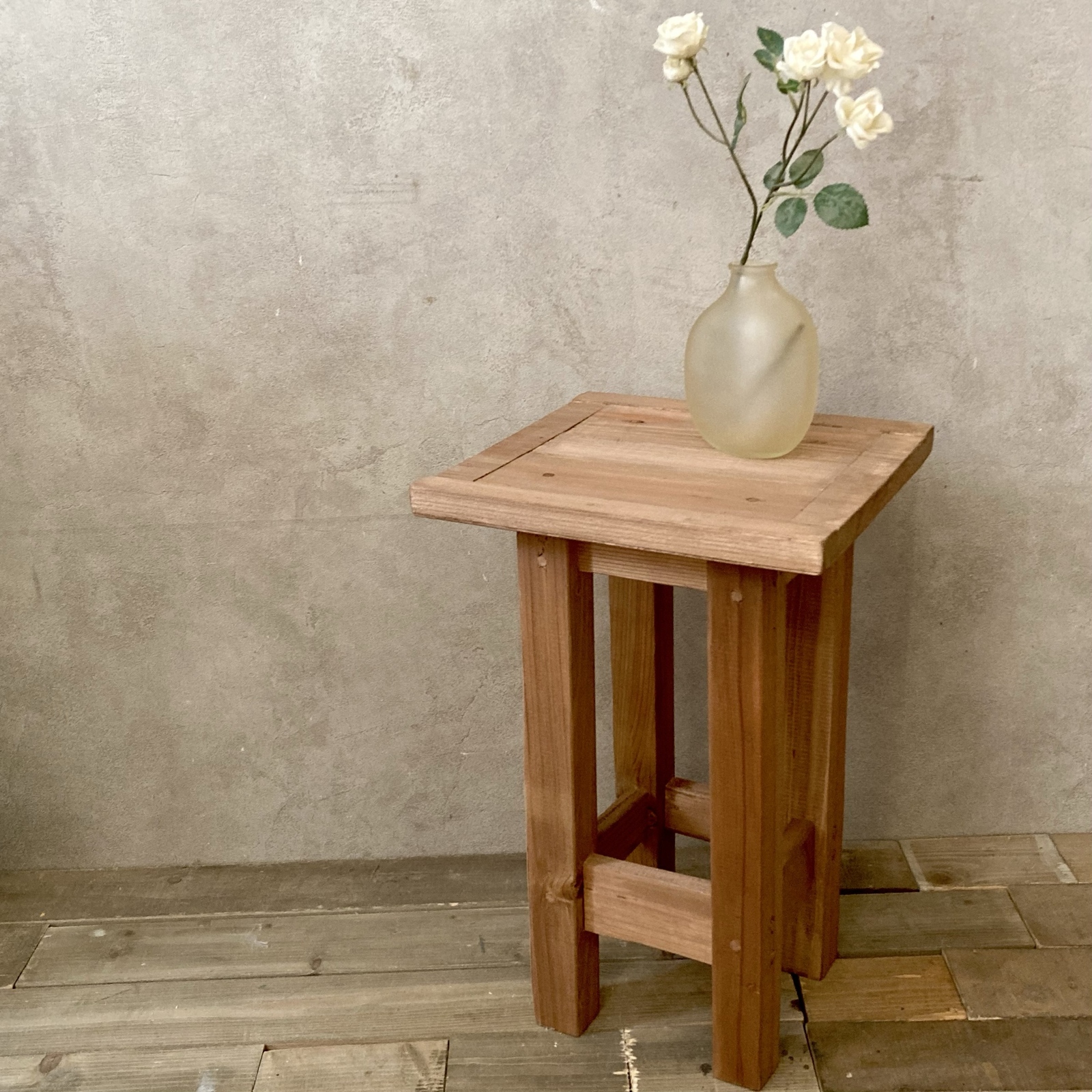 チェスト 四つ脚 北欧 キャビネット アンティーク調 木製