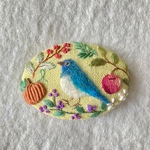 コットンリネンと刺繍の秋の青い鳥のヘアゴム orブローチ　7