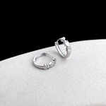 【50％OFF特別価格】ハートモチーフ シルバー フープピアス クリスタルストーン付き