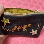 ビーズ刺繍のファスナーポーチ☆星とチーター