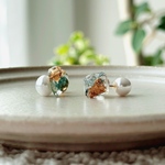 ドライフラワー鉱石とパールのアシメピアス