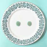 drop(green aventurine 4) ピアス　イヤリング　天然石　グリーンアベンチュリン　グリーン　天然石ピアス　刺繍ピアス　金属アレルギー対応