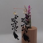 黄と白の濁りビーズ＆刺繍レース鳥　<054>