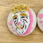 ミルク様の刺繍ヘアゴム3.8㎝
