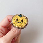 ジャック・オ・ランタンのブローチ/ビーズ刺繍ブローチ ハロウィン カボチャ