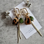組み合わせ自由♢本革レオパード×グリーン♢earring or pierce