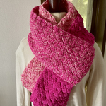 格子模様のマフラー（ピンク）