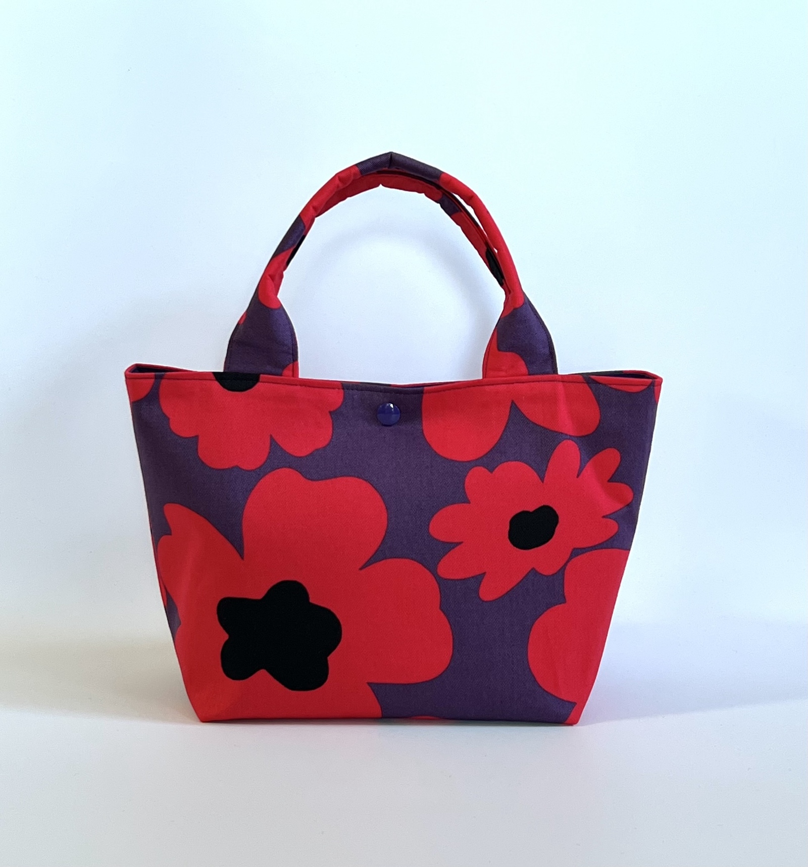 2サイズ、M25×30㎝・L30×35㎝お着替え袋・体操着袋☆ストロベリー