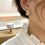  silver925芯　ジルコンとパールのピアス　ゴールド　