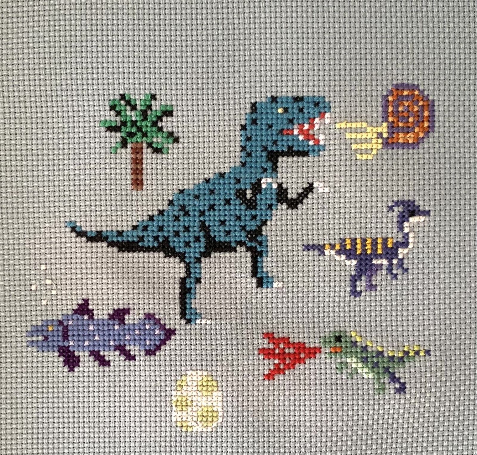 クロスステッチ完成品ほ 極小クロスステッチ完成品 曼珠沙華 - MIKIBLOOM'S GALLERY