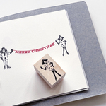 片手をあげてるダイヤのトランプ兵のはんこ　スタンプ［20×30mm］