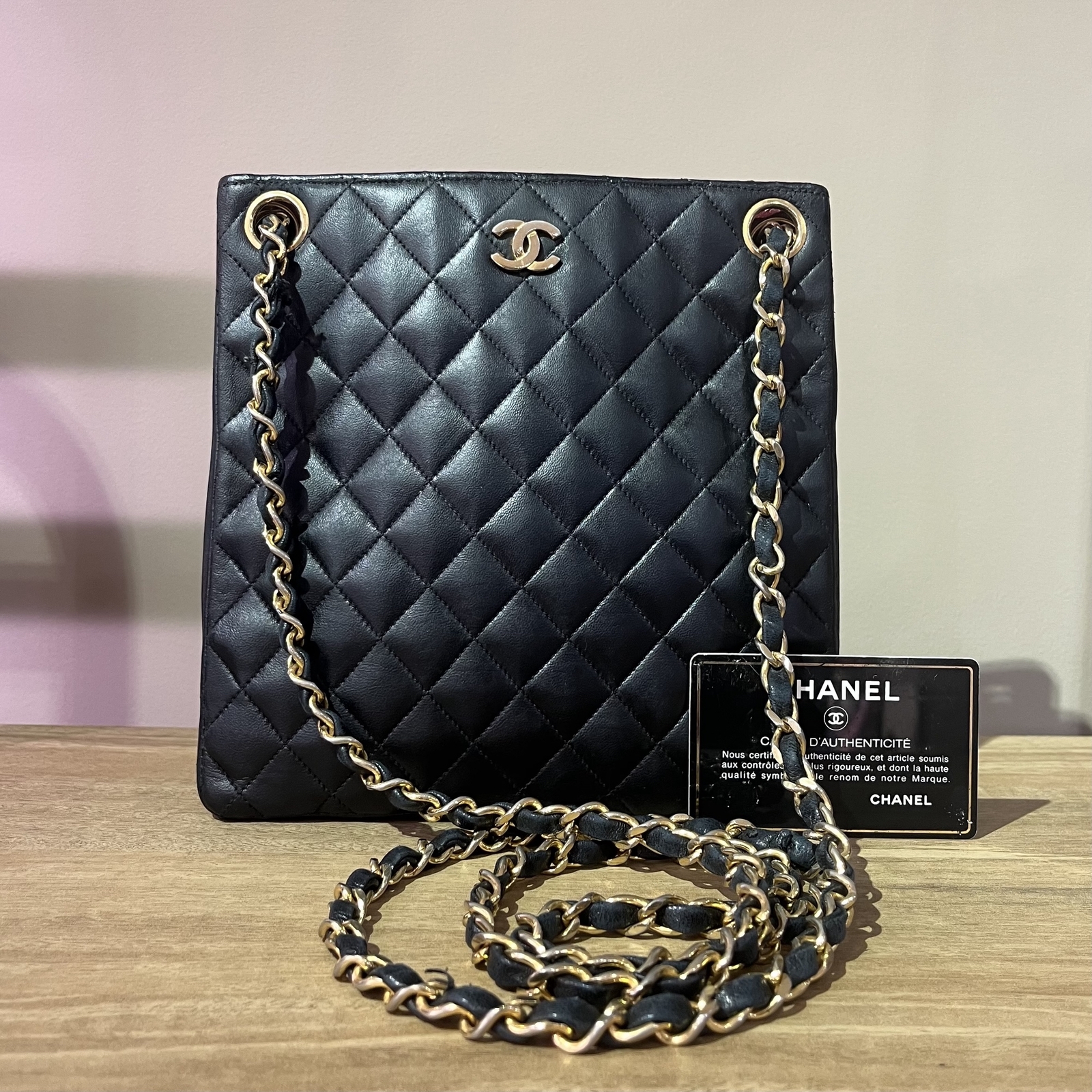 限定価格【VINTAGE CHANEL 】マトラッセ レザーシングルチェーン