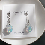 🎥ジルコニアなしイヤリングに変更可能【ハイブリッドオパール（人工オパール）】（ゆらめき・ピアス・ブルー　　　　　　　　華奢　揺れる　人工　オパール　虹色　かわいい